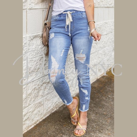 Drawstring Elastic Waist Distressed Ripped Jeans - Picture 4 of 10